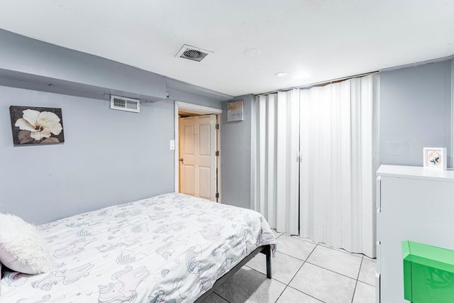 831 N Keystone Avenue, Chicago, IL 60651