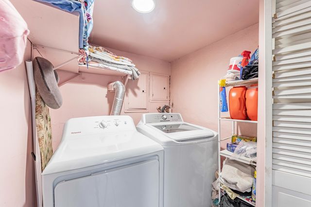 831 N Keystone Avenue, Chicago, IL 60651