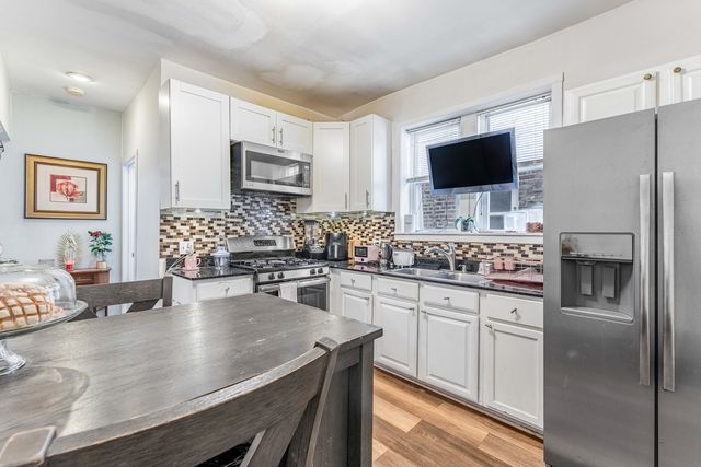 831 N Keystone Avenue, Chicago, IL 60651