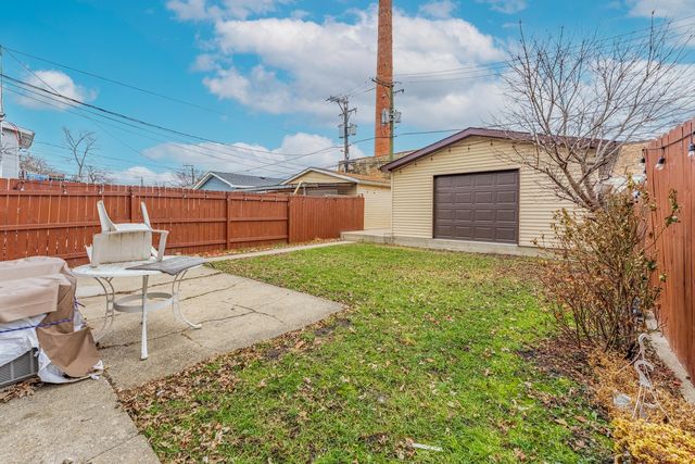 831 N Keystone Avenue, Chicago, IL 60651