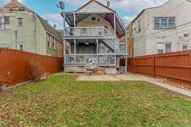 831 N Keystone Avenue, Chicago, IL 60651