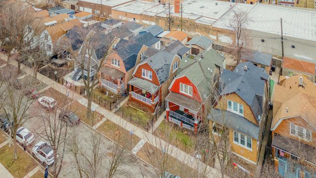 831 N Keystone Avenue, Chicago, IL 60651