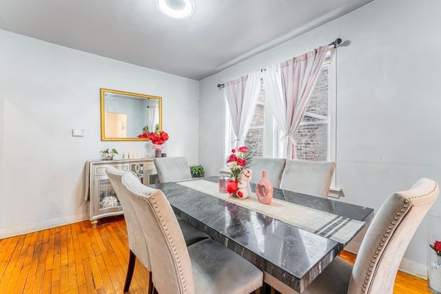 831 N Keystone Avenue, Chicago, IL 60651