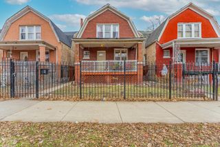 831 N Keystone Avenue, Chicago, IL 60651