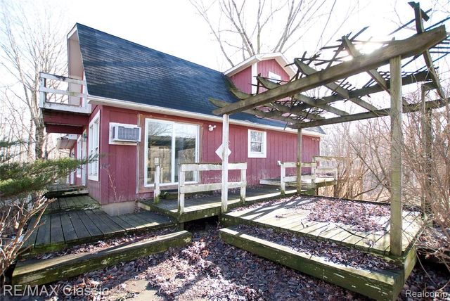 1315 W Marr Road, Howell, MI 48855