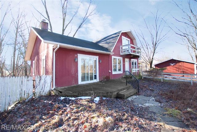 1315 W Marr Road, Howell, MI 48855