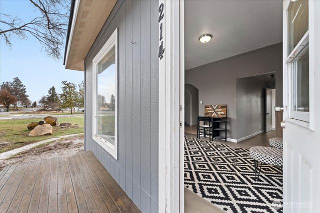 214 Hamilton Street, Mansfield, WA 98830