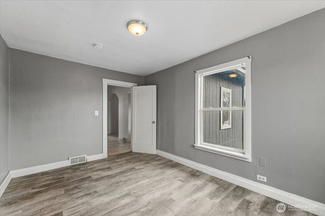 214 Hamilton Street, Mansfield, WA 98830