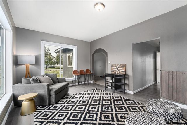 214 Hamilton Street, Mansfield, WA 98830