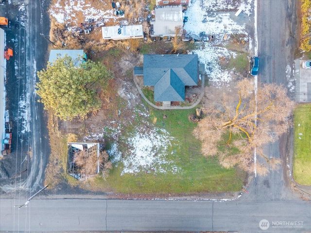 214 Hamilton Street, Mansfield, WA 98830
