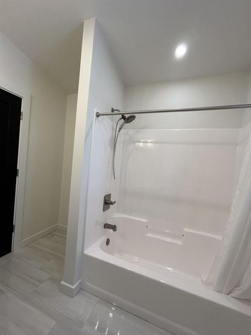 615 ELLIS STREET, Kewaunee, WI 54216