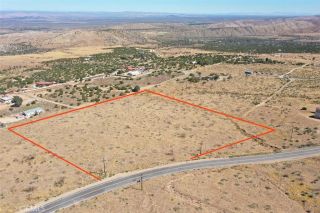 113 Juniper Hills Rd., Juniper Hills, CA 93543