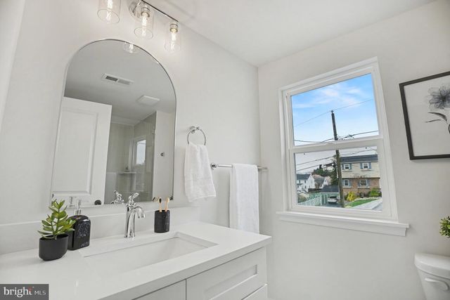 280 SUMMIT AVE, Conshohocken, PA 19428