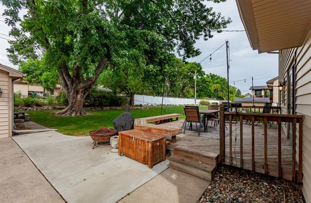 906 SE Uehlamar Drive, Ankeny, IA 50021