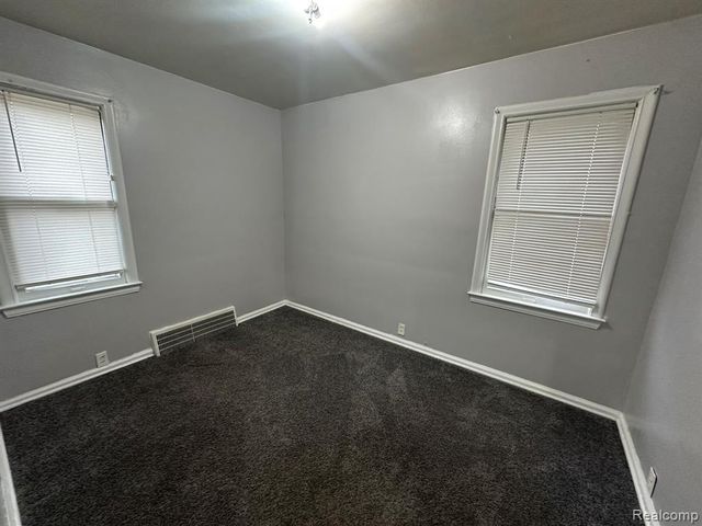 7785 Mettetal Street, Detroit, MI 48228