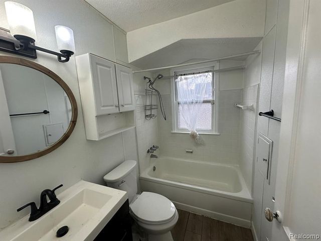 7785 Mettetal Street, Detroit, MI 48228