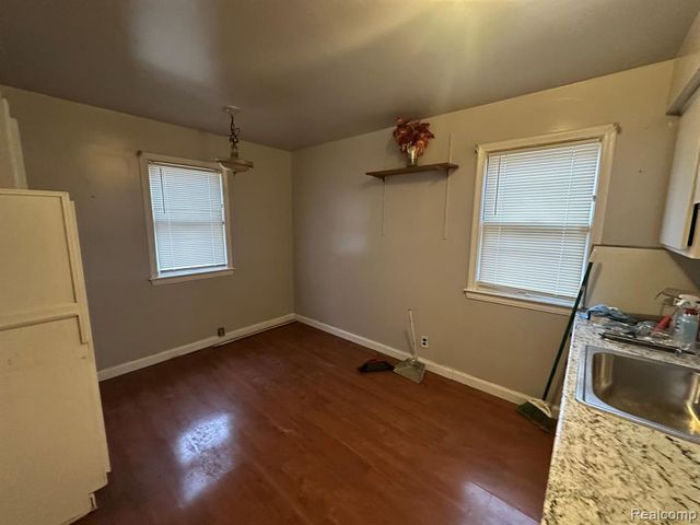 7785 Mettetal Street, Detroit, MI 48228