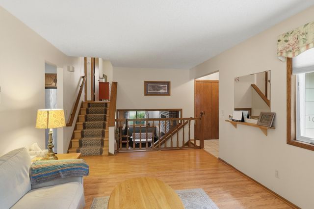 10824 95th Place N, Maple Grove, MN 55369
