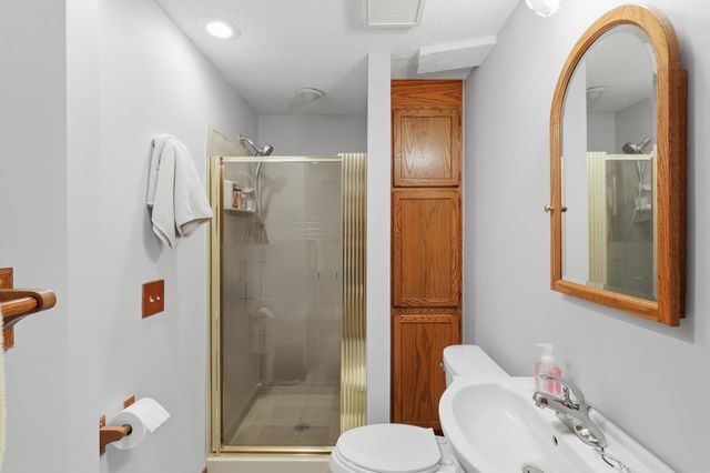 10824 95th Place N, Maple Grove, MN 55369