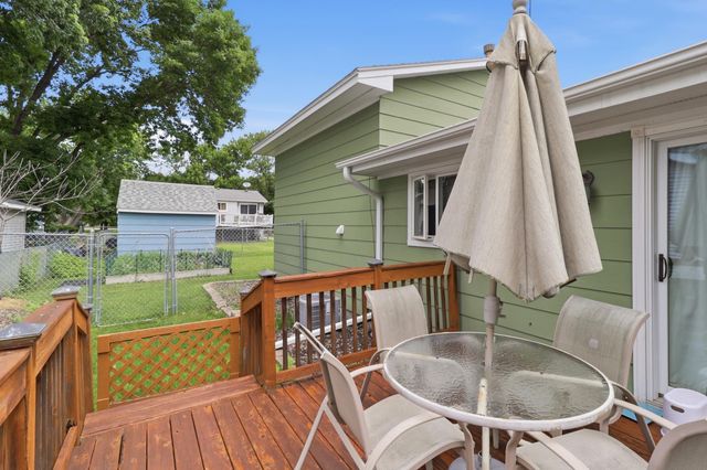 10824 95th Place N, Maple Grove, MN 55369