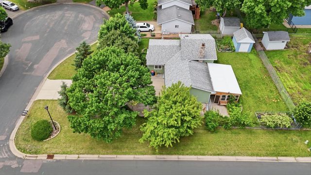 10824 95th Place N, Maple Grove, MN 55369