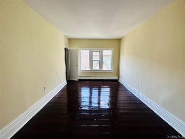 32 Hooker Avenue, Poughkeepsie, NY 12601