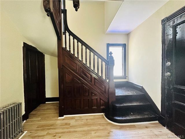 32 Hooker Avenue, Poughkeepsie, NY 12601