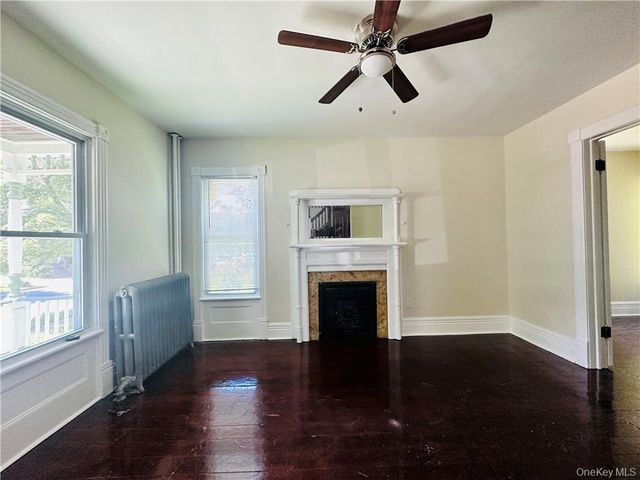32 Hooker Avenue, Poughkeepsie, NY 12601