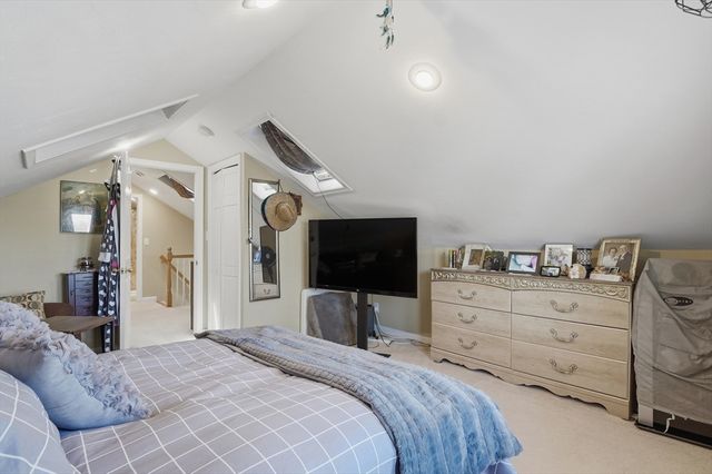 84 Eureka St., Worcester, MA 01603