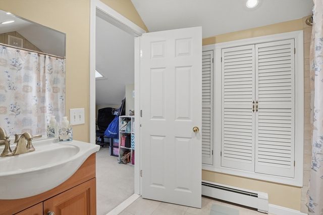 84 Eureka St., Worcester, MA 01603