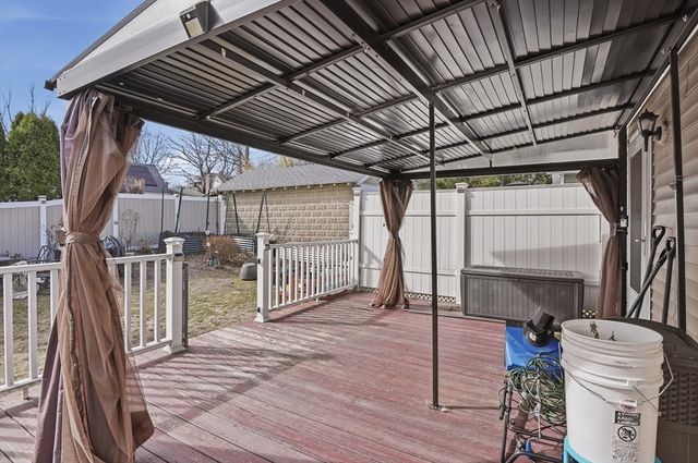 84 Eureka St., Worcester, MA 01603