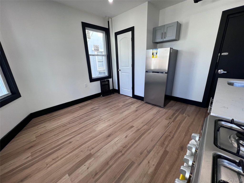 188 Beach 115th Street, Rockaway Park, NY 11694 — photo 4