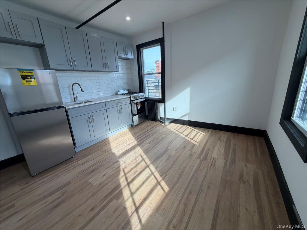 188 Beach 115th Street, Rockaway Park, NY 11694 — photo 5