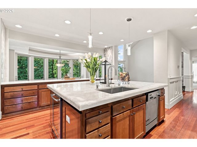 11725 Se BANBURY Cir, Happy Valley, OR 97086
