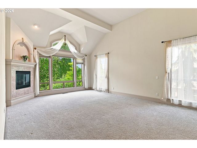 11725 Se BANBURY Cir, Happy Valley, OR 97086