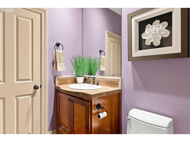 11725 Se BANBURY Cir, Happy Valley, OR 97086
