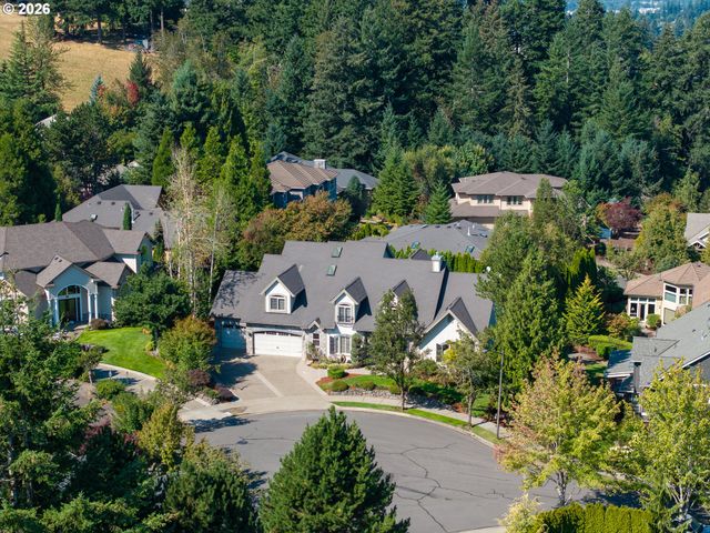 11725 Se BANBURY Cir, Happy Valley, OR 97086