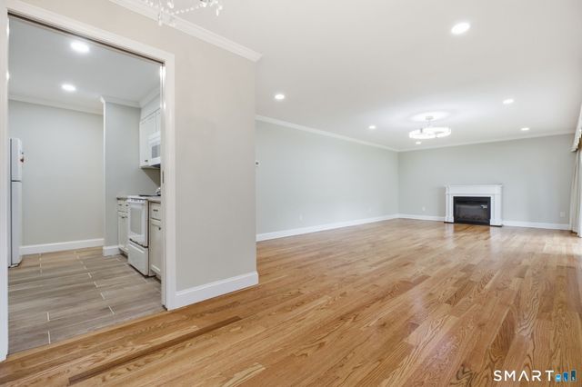 247 Hamilton Avenue 3, Stamford, CT 06902