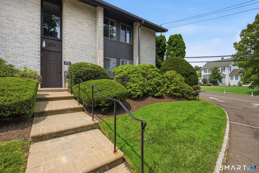 247 Hamilton Avenue 3, Stamford, CT 06902