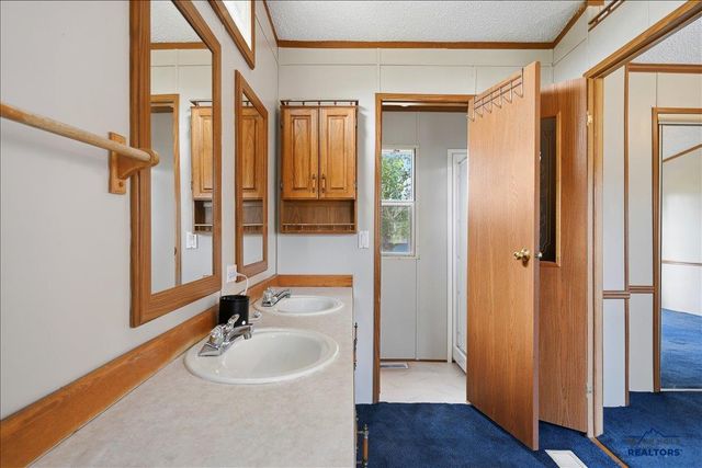1316 SPEARFISH MOUNTAIN LN, Spearfish, SD 57783