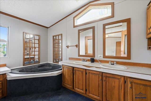 1316 SPEARFISH MOUNTAIN LN, Spearfish, SD 57783