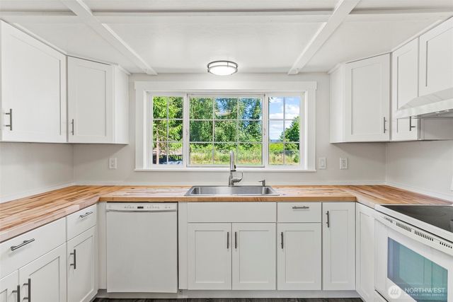 255 Douglas Street, Longview, WA 98632