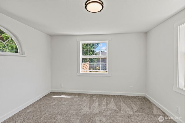 255 Douglas Street, Longview, WA 98632