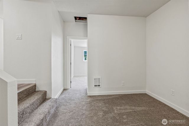 255 Douglas Street, Longview, WA 98632