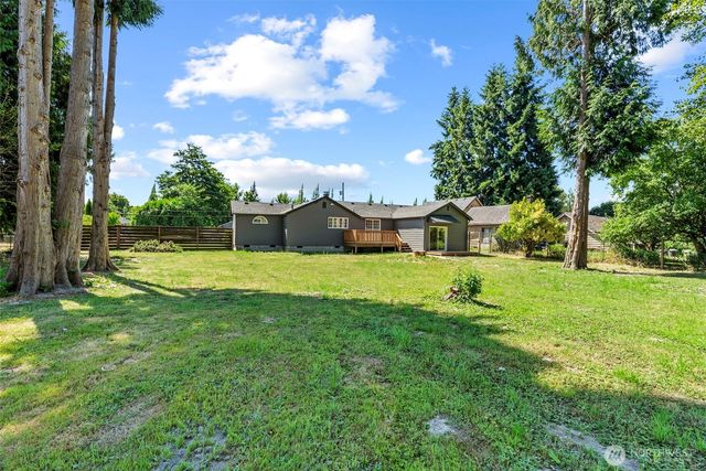 255 Douglas Street, Longview, WA 98632