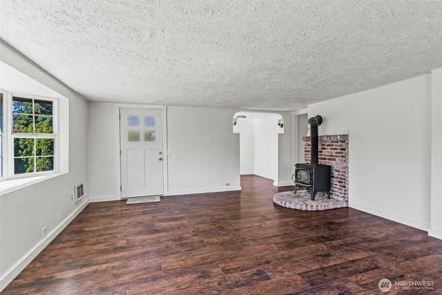 255 Douglas Street, Longview, WA 98632
