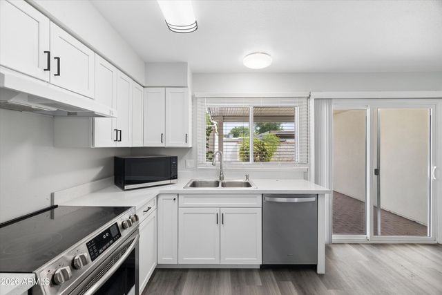 5942 N 83RD Street, Scottsdale, AZ 85250