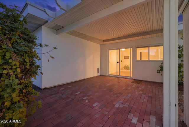 5942 N 83RD Street, Scottsdale, AZ 85250