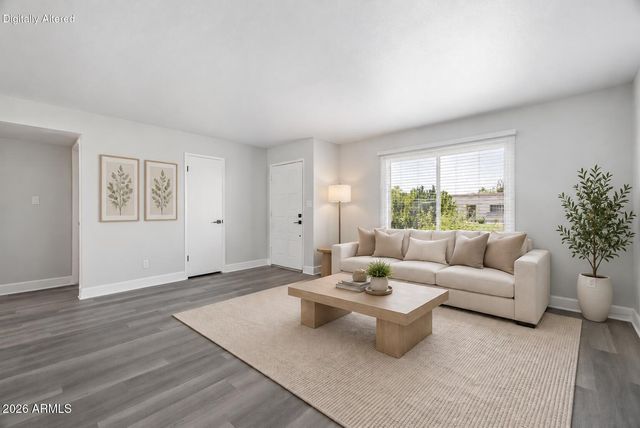 5942 N 83RD Street, Scottsdale, AZ 85250