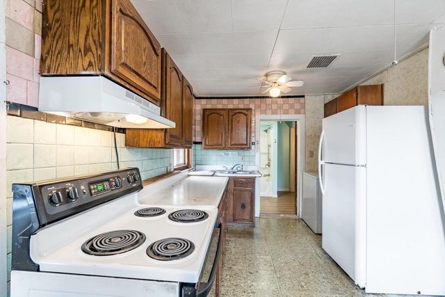 904 GRAND AVENUE, Merrill, WI 54452